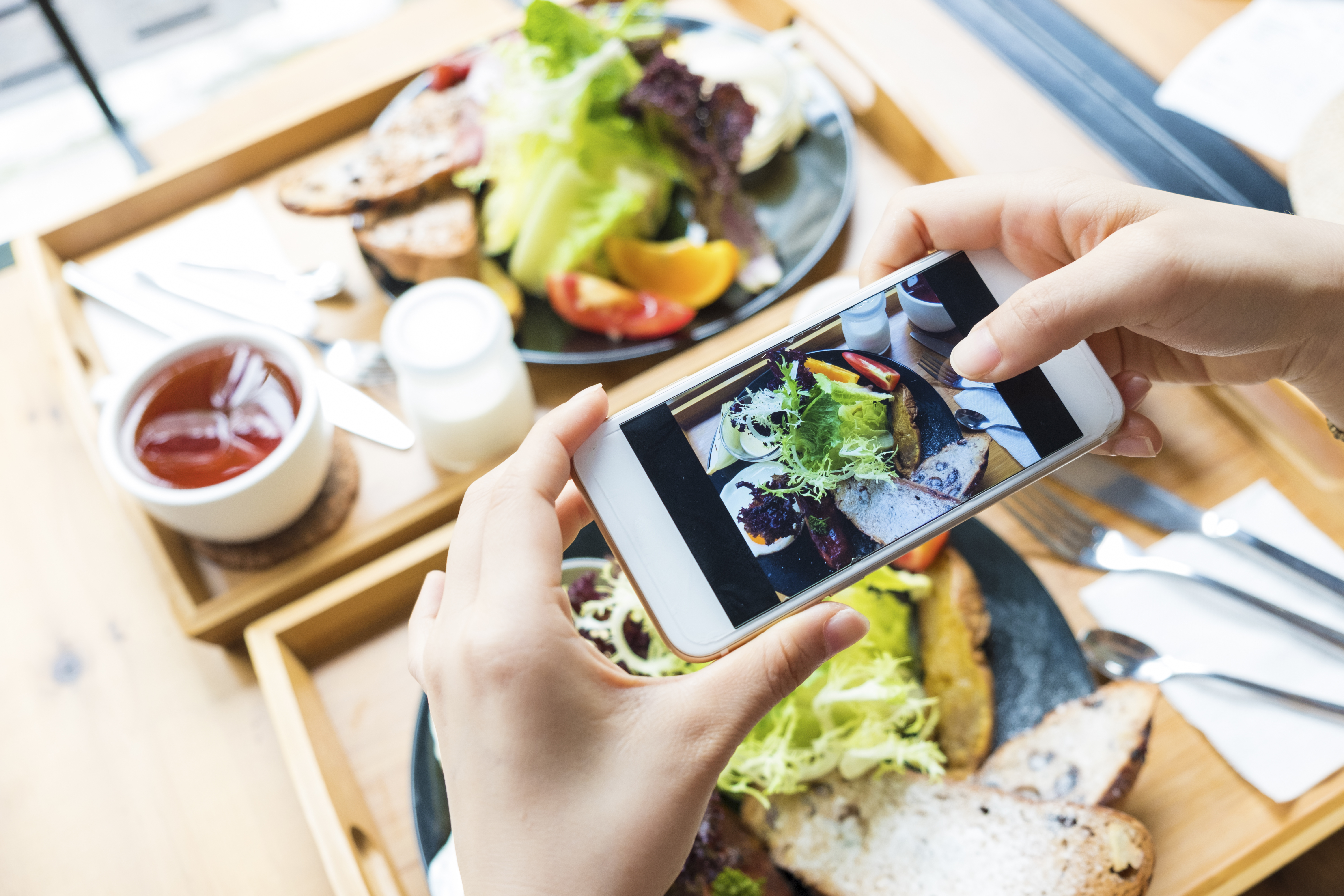 Más allá de la decoración y la gastronomía: 5 claves para que tu restaurante triunfe en redes sociales