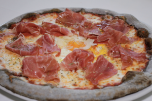 ¿Qué prefieres pizza o hamburguesa?: locales que no te puedes perder en Madrid